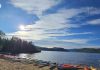 Kayak échoués sur la plage du lac Ha!Ha! à Ferland-et-Boilleau