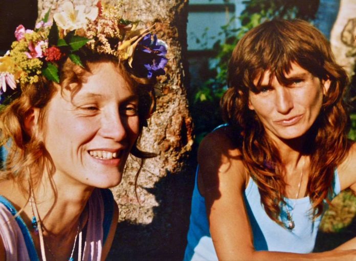 Deux hippies dans les années 1980