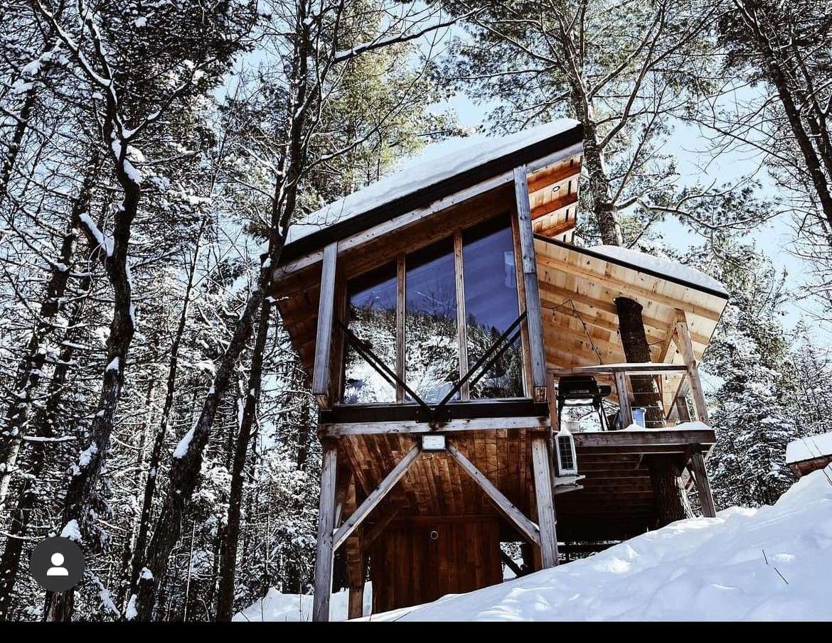 Un chalet de Cabananse sous la neige